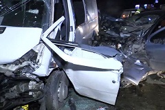 Под Калугой в аварии с маршруткой пострадали 16 человек.