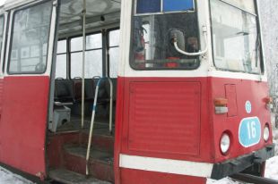 Сошел с рельсов трамвай в Самаре.